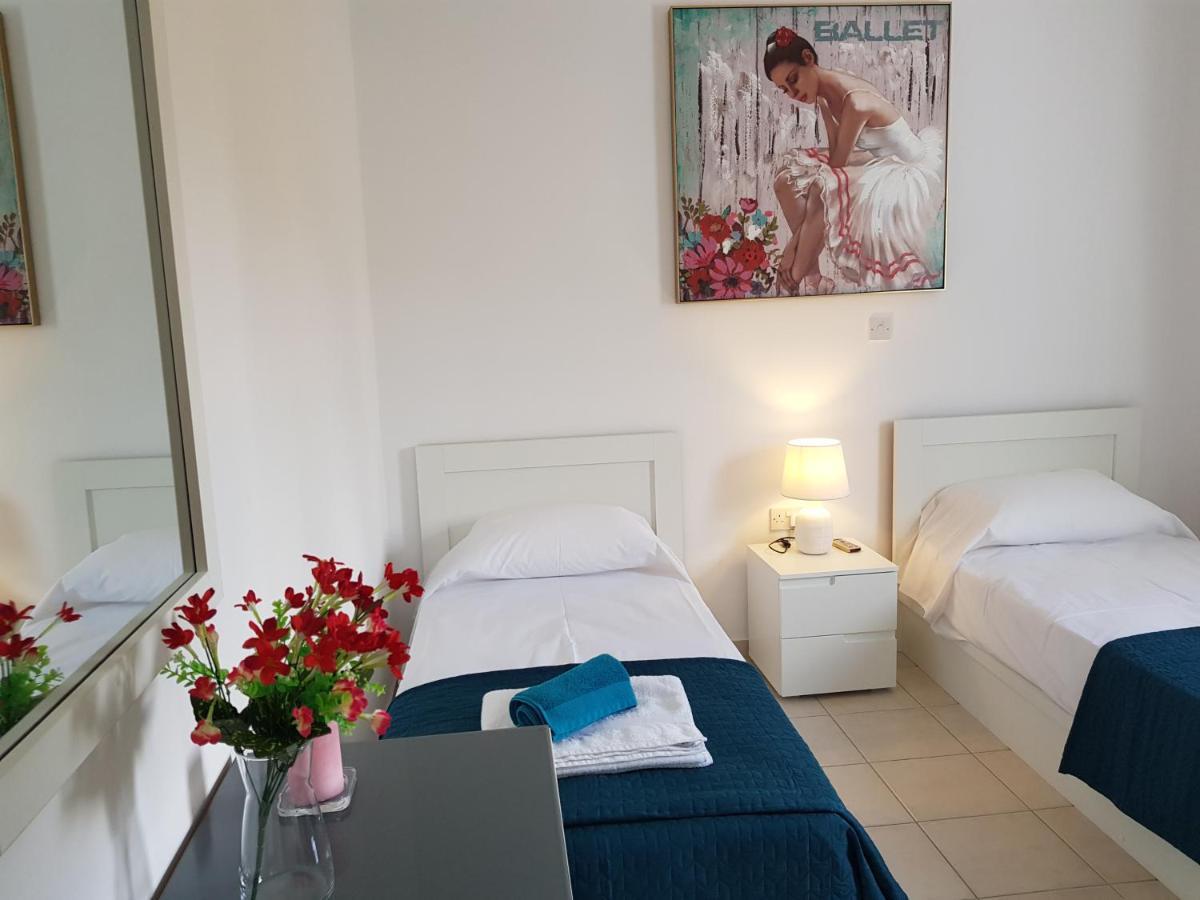 Paradise Gardens IV 2 Bd Amazing Apartment Paphos Esterno foto