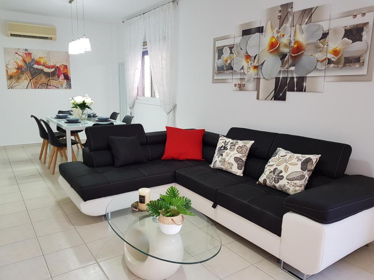 Paradise Gardens IV 2 Bd Amazing Apartment Paphos Esterno foto
