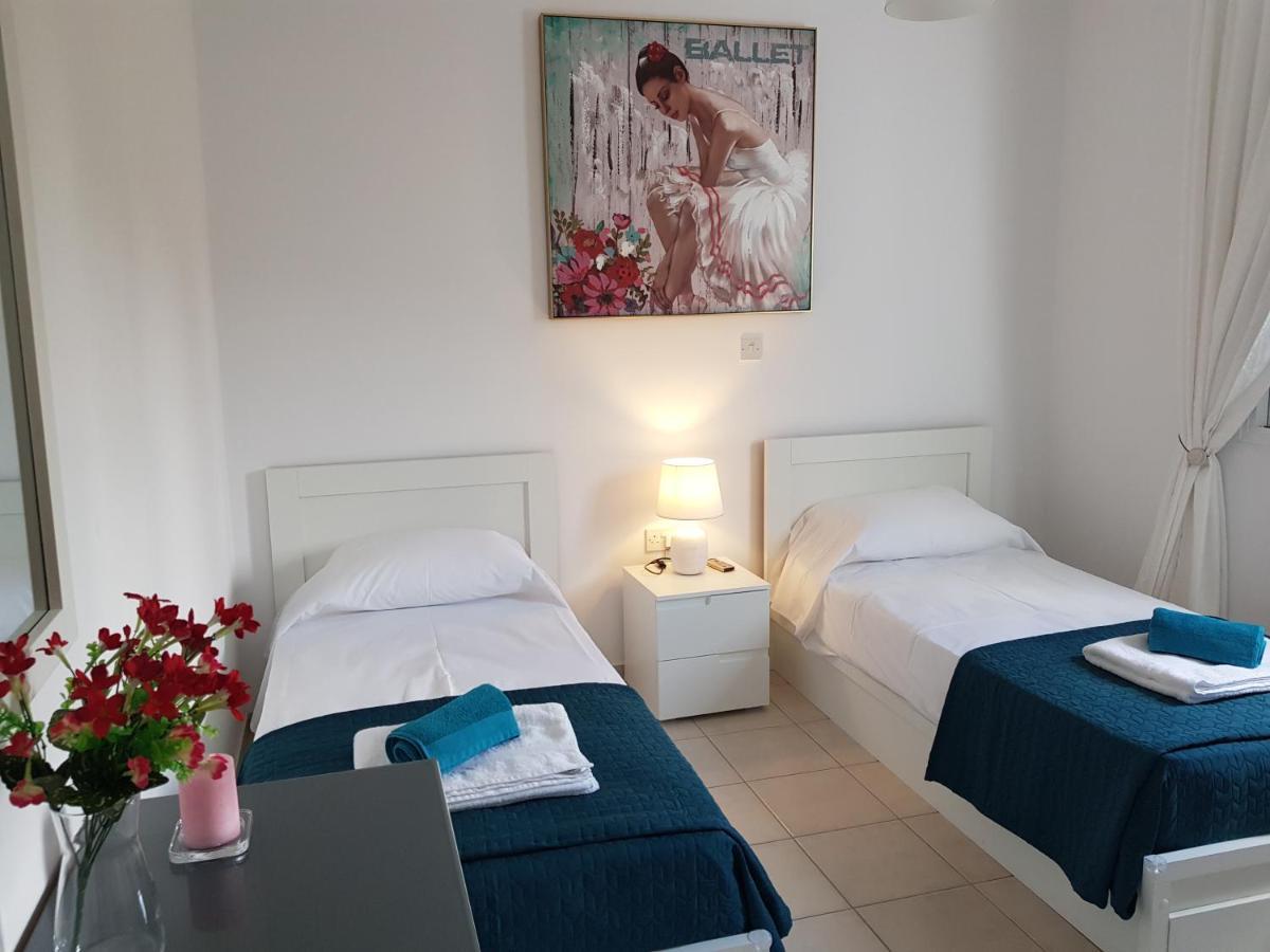 Paradise Gardens IV 2 Bd Amazing Apartment Paphos Esterno foto