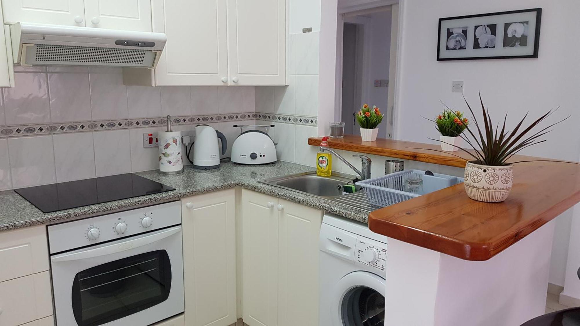 Paradise Gardens IV 2 Bd Amazing Apartment Paphos Esterno foto